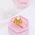 18 Krt. gouden ring gezet met parel (geelgoud, diamant), Sieraden, Tassen en Uiterlijk, Ringen, Gebruikt, Overige kleuren, Ophalen of Verzenden