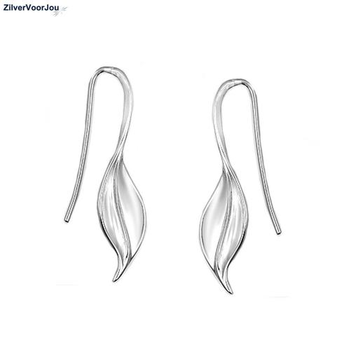 Zilveren blad oorhangers met grote haak, Sieraden, Tassen en Uiterlijk, Oorbellen, Nieuw, Verzenden
