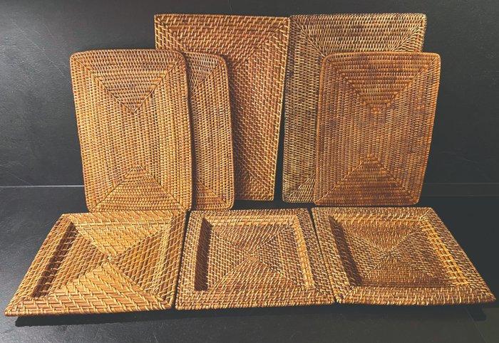 Flamant - Onderzetter (8) - Rattan - Placemats / dienblad, Antiek en Kunst, Antiek | Meubels | Tafels