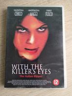 DVD - With The Killer&#39;s Eyes, Cd's en Dvd's, Dvd's | Thrillers en Misdaad, Gebruikt, Vanaf 12 jaar, Detective en Krimi, Verzenden