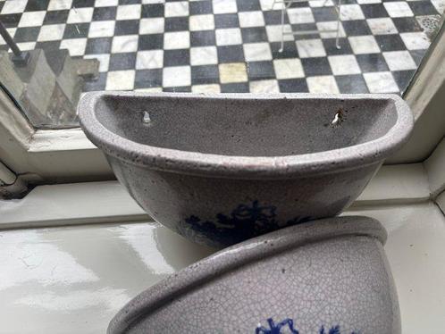 Bloempot (2) - Aardewerk - Hangende bloemenpotten, Antiek en Kunst, Antiek | Glas en Kristal