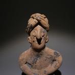 Colima, Westkust Mexico Terracotta Zittend figuur. 9,5 cm H.