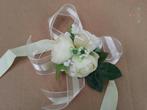 Polscorsage creamy rozen met parel en besjes creme lint, Ophalen of Verzenden, Nieuw