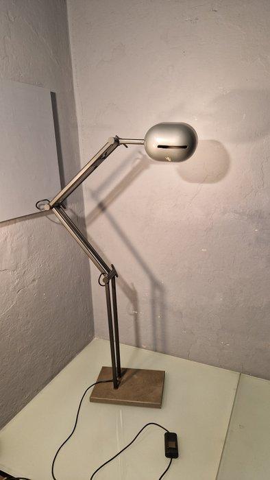 Artemide - CP&CR Associati - Staande lamp - Adone - IJzer,, Antiek en Kunst, Antiek | Lampen
