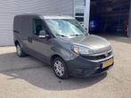Fiat Dobló Cargo 1.6 MJ 105 pk 3Pers./ Airco/ Cruise/ Navi/, Auto's, Stof, Gebruikt, Euro 6, Overige kleuren