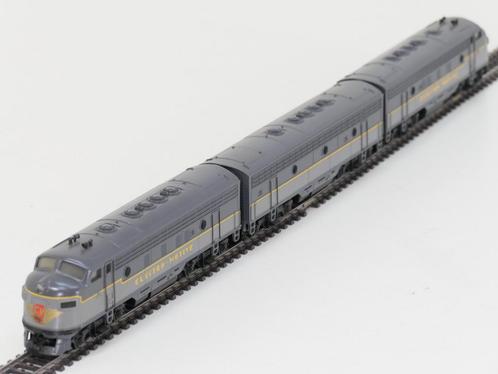 Schaal H0 Märklin 2249 dieselelektrische locomotief EMD F.., Hobby en Vrije tijd, Modeltreinen | H0, Wisselstroom, Locomotief