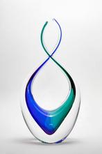 Jan Malachek - sculptuur, Submerged Glass - 23.5 cm -