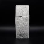 Rosenthal - Martin Freyer - Vaas - Brutalist CASCADE Relief, Antiek en Kunst