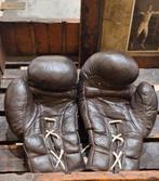 Oude vintage echte leren en bokshandschoenen - Bokszak