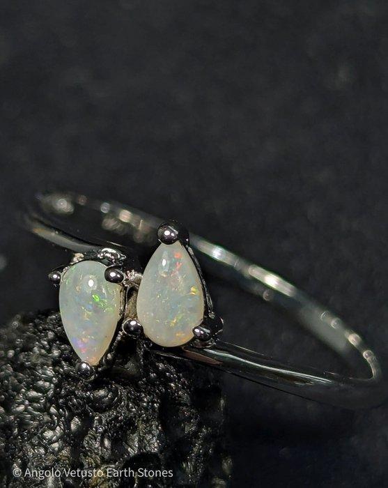 1,15 g - Zilveren ring van 925, met 2 natuurlijke kostbare, Verzamelen, Mineralen en Fossielen