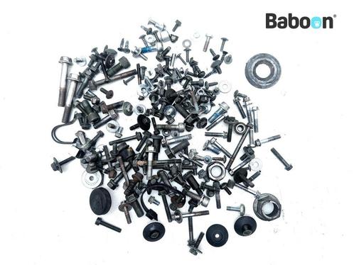 Bouten en Moeren Suzuki AN 400 Burgman 2001-2002 (AN400), Motoren, Onderdelen | Suzuki, Gebruikt, Verzenden