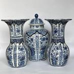Royal Sphinx Petrus Regout - Vaas (3) - Delftsblauw -, Antiek en Kunst, Curiosa en Brocante