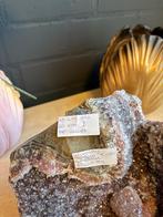 Amethist Rainbow Uruguay met Calciet (Rust, bescherming ), Verzamelen, Mineralen en Fossielen, Ophalen of Verzenden