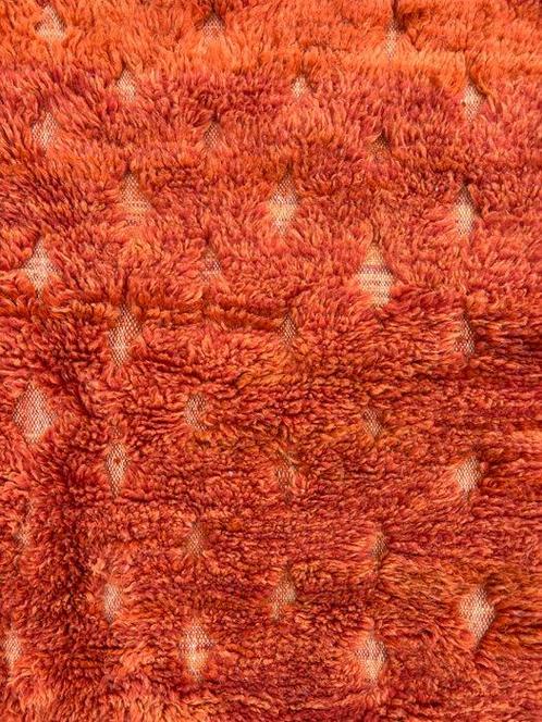 Handgemaakte Marokkaanse M’rirt Vloerkleed – Gebrande Oranje, Huis en Inrichting, Stoffering | Tapijten en Kleden