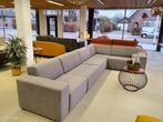 Montel hoekbank gestoffeerd, Ophalen of Verzenden, Zo goed als nieuw