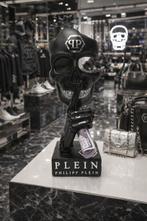 GF Exclusives - Philipp Plein Skull Silence Statue Artwork