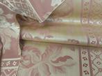 Elegantissimo San Leucio in hoge gramatuur Roségoud -