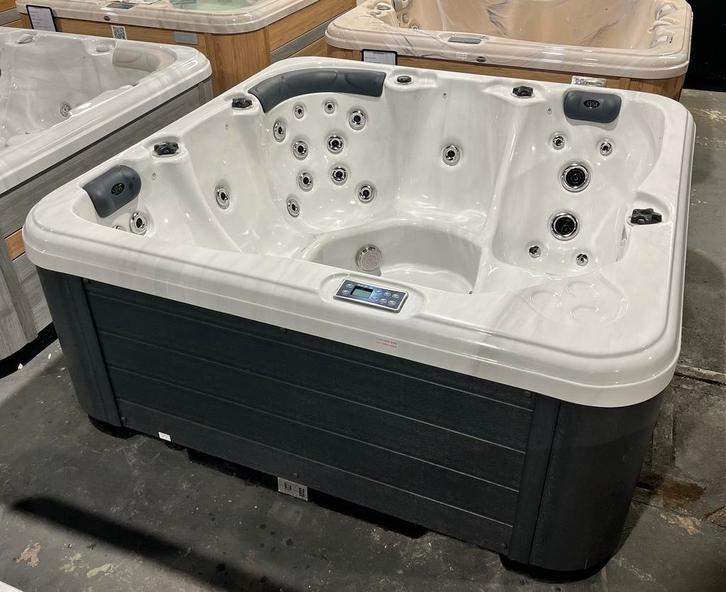 Showmodel - Jacuzzi Passion spa Relax 2x ligplek + bezorging, Tuin en Terras, Bubbelbaden en Hottubs, Vast, Zo goed als nieuw