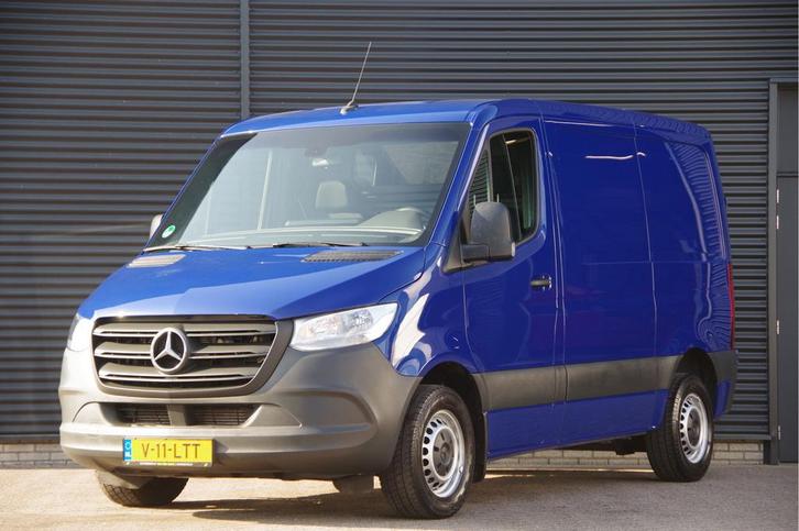 Zakelijke Lease |  Mercedes-Benz Sprinter 211 2.2 CDI L1H1 A, Auto's, Bestelauto's, Dealer onderhouden, Lease, Grijs, Automaat