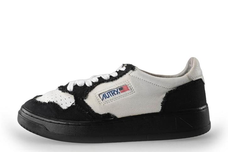 Autry sneakers in maat 41 Zwart | 10% korting, Kleding | Dames, Schoenen, Zwart, Zo goed als nieuw, Sneakers of Gympen, Verzenden