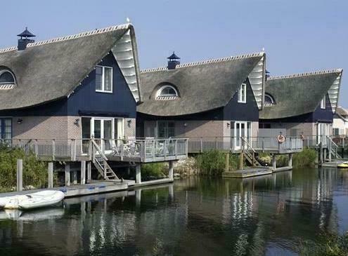 Ons vakantiehuis voor watersporters in Makkum is te huur, Vakantie, Vakantiehuizen | Nederland, Eigenaar, Aan zee, Aan meer of rivier