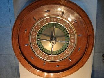 Roulette wheel - Spelstuk - Hout beschikbaar voor biedingen