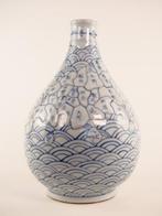 Vaas - Porselein, Zeer zeldzame vaas van ongeveer 150–200