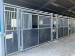 GEZOCHT paardenboxen inventaris paardenbedrijven en maneges!, 4 paarden of pony's of meer, Weidegang