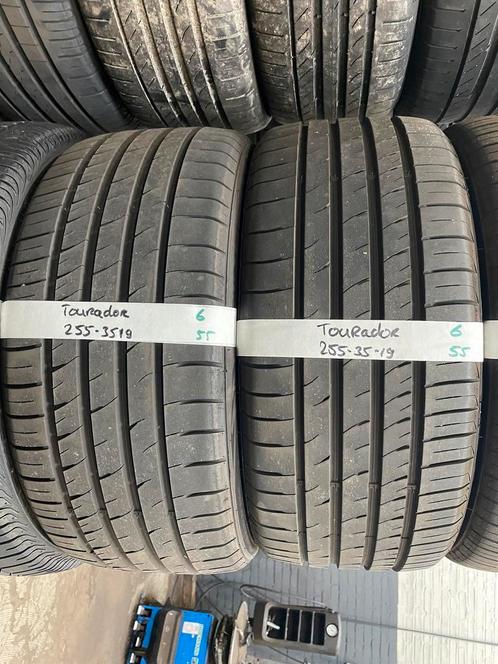 255-35-19 Tourador Zomerbanden 6mm Incl Montage 255 35 19, Auto-onderdelen, Banden en Velgen, 19 inch, Zomerbanden, 255 mm, Personenwagen