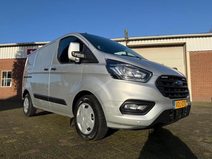 Ford Transit Custom 300 2.0 TDCI L1 automaat camera navi kle, Auto's, Bestelauto's, Onderhoudsboekje, Lease, Automaat, Overige kleuren