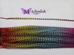 50 REGENBOOG hair feathers GESTREEPT 2 (ca. 42 cm.) + ring, Ophalen of Verzenden, Nieuw, Pruik of Haarverlenging