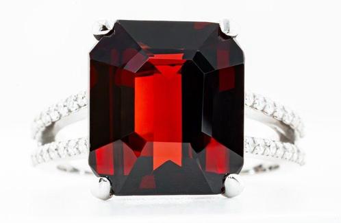 Ring - 18 karaat Witgoud, Levendig Rood (Birma) -  8.27ct., Sieraden, Tassen en Uiterlijk, Antieke sieraden