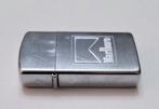 Zippo, Marlboro Septiembre de 1998 - Aansteker - Staal, Verzamelen, Rookartikelen, Aanstekers en Luciferdoosjes, Nieuw