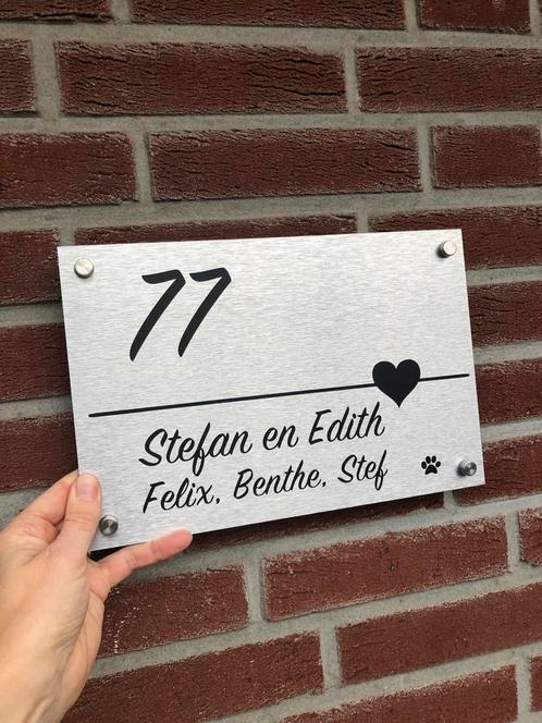 Huisnummerbord / naambord / naambordje € 33,95, Huis en Inrichting, Woonaccessoires | Wanddecoraties, Nieuw, Verzenden