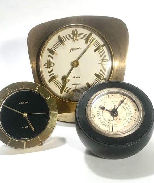Tafelklok - Kienzle / Atlanta Bauhaus - Celluloïde -, Antiek en Kunst, Kunst | Designobjecten