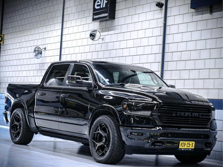 Dodge Ram 1500 Laramie Night | Luchtvering, Auto's, Bestelauto's, Dealer onderhouden, Lease, Zwart, Automaat, Overige kleuren