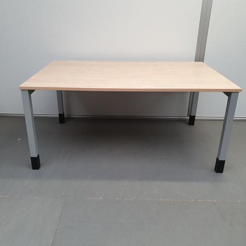 Steelcase vergadertafel ahorn kleur blad - 160x100 cm, Zakelijke goederen, Kantoor en Winkelinrichting | Kantoormeubilair en Inrichting