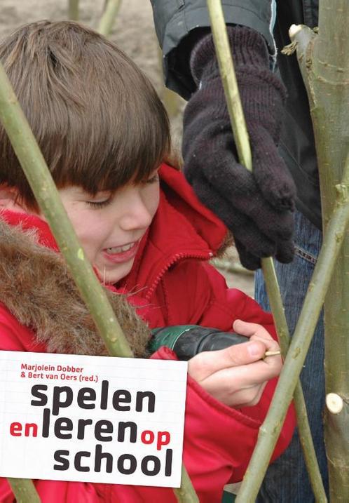 Spelen en leren op school 9789023252153 Marjolein Dobber, Boeken, Studieboeken en Cursussen, Zo goed als nieuw, Verzenden