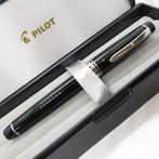 Pilot - Custom Heritage 912 (black & silver) - 14K gold #10, Verzamelen, Pennenverzamelingen, Nieuw