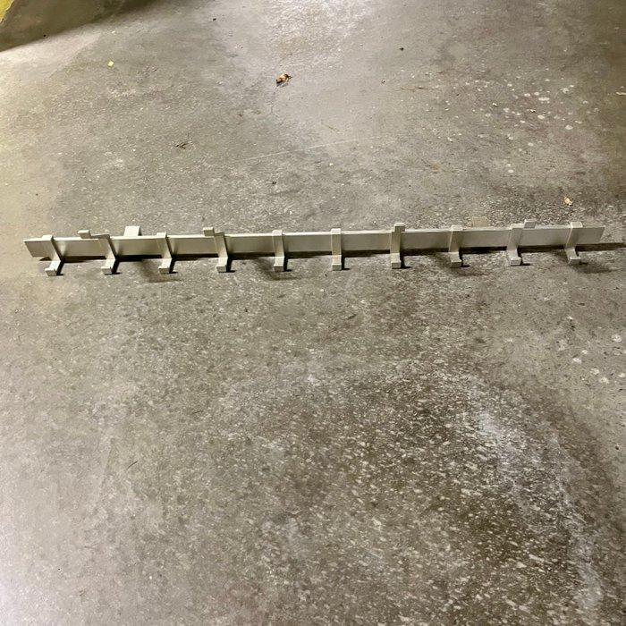 Kapstok - Aluminium, Antiek en Kunst, Antiek | Wandborden en Tegels