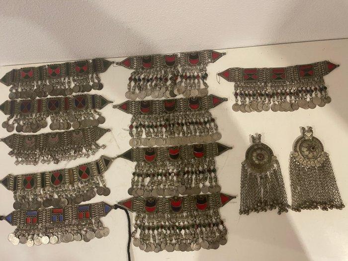 Hoofd ornament (12) - Afghanistan, Antiek en Kunst, Kunst | Niet-Westerse kunst