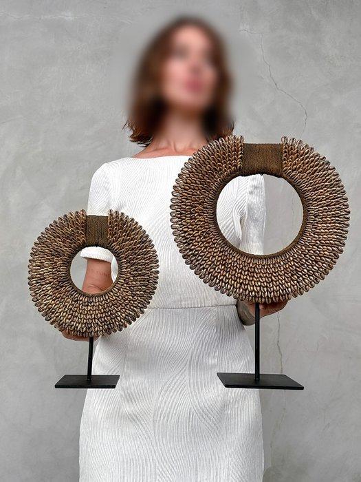 Decoratief ornament (2) - NO RESERVE PRICE - A Pair of, Antiek en Kunst, Kunst | Designobjecten