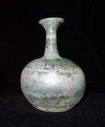Oud-Romeins - Zeer Grote Romeinse glazen fles - h 19,4 cm -, Verzamelen, Mineralen en Fossielen