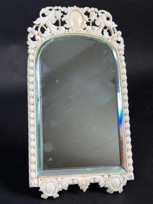 sculptuur, Rare ivory carved mirror - 21.5 cm - Ivoor, Antiek en Kunst, Antiek | Meubels | Stoelen en Banken