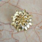 Gouden broche als bloem | Vintage (uniek sieraad), Sieraden, Tassen en Uiterlijk, Broches, Ophalen of Verzenden, Gebruikt, Overige kleuren