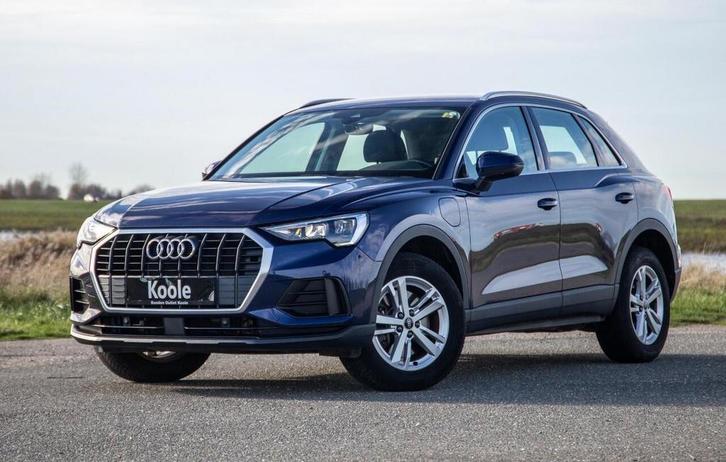 Audi Q3 45 TFSI e edition AUTOMAAT / PLUG IN HYBRID / STOEL, Auto's, Audi, Dealer onderhouden, Onderhoudsboekje, Te koop, Automaat