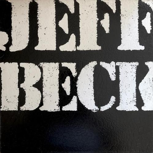 LP gebruikt - Jeff Beck - There &amp; Back Embossed sleeve, Cd's en Dvd's, Vinyl | Rock, Zo goed als nieuw, Verzenden