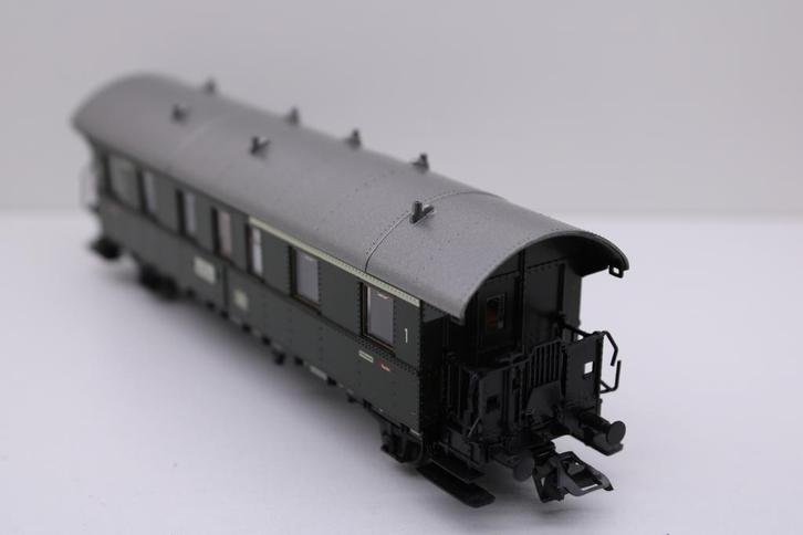***Gereseserveerd***Märklin 4313 H0 DB Personenrijtuig, Hobby en Vrije tijd, Modeltreinen | H0, Wisselstroom, Wagon, Gebruikt