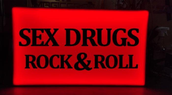 Lamp - Plastic - Sex Drugs Rock and Roll, Antiek en Kunst, Antiek | Wandborden en Tegels