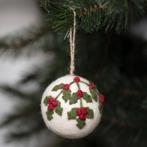 Kerstbal Vilt - Hulst / Holly Berry Trosjes Large - 8cm - Wi, Nieuw, Ophalen of Verzenden